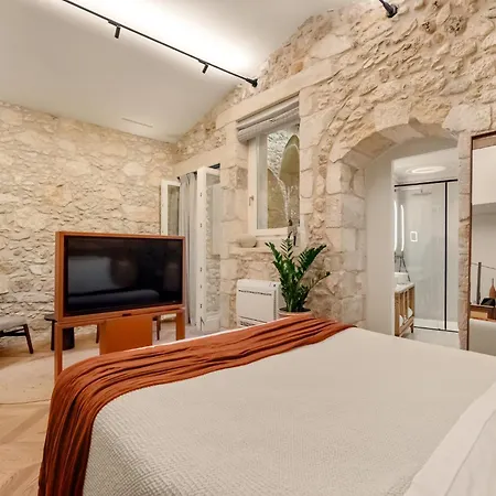 Cool Dreams Luxury