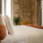 Cool Dreams Luxury Hotel