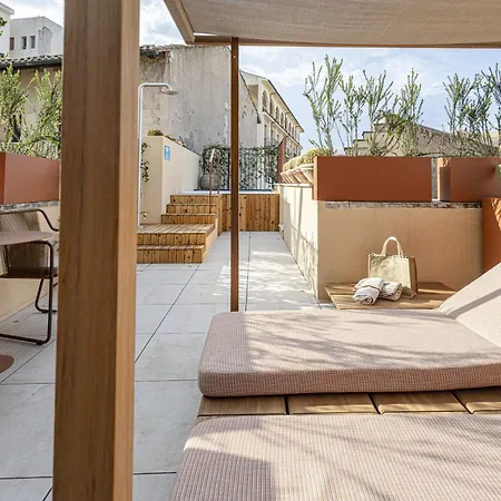 Cool Dreams Luxury Hotel